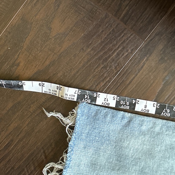 7 For All Mankind Light Blue Distressed Jeans Size 24 - Picture 2 of 6